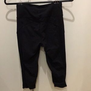 Lululemon Cropped Leggings Size 6